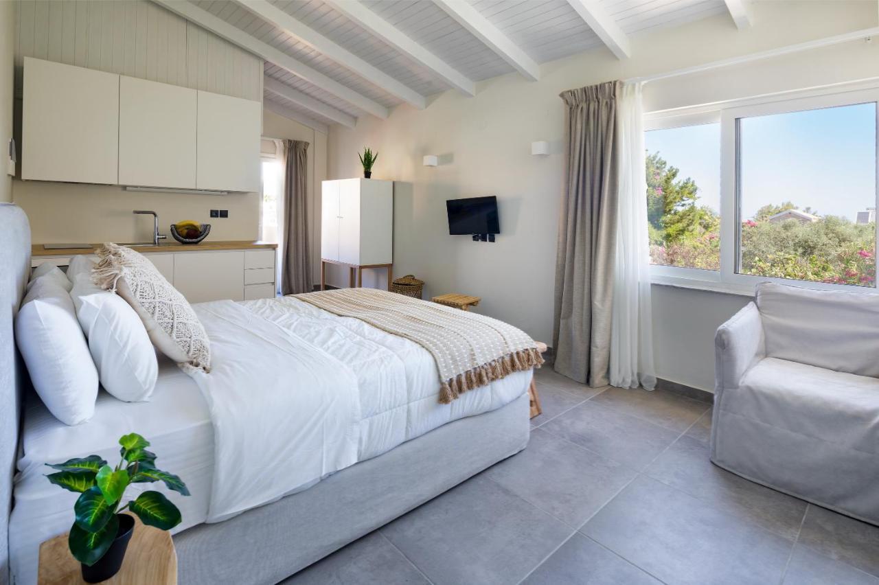 S U E N O - Studios And Apartments, With Shared Pool Като-Дарацо Екстер'єр фото