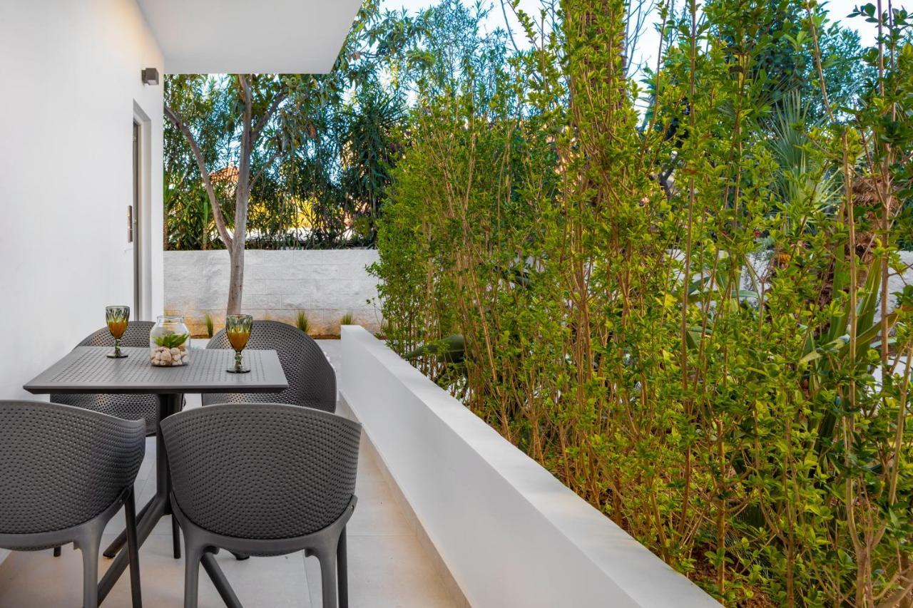 S U E N O - Studios And Apartments, With Shared Pool Като-Дарацо Екстер'єр фото